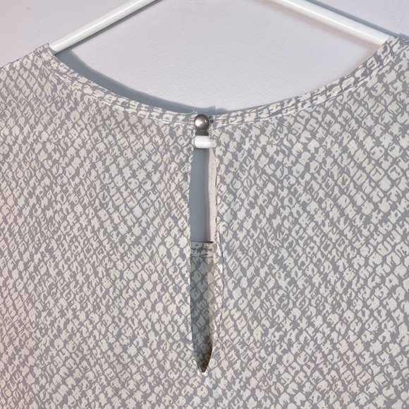 Cynthia Rowley 100% silk Gray Patterned Women's Top size small - Picture 6 of 10